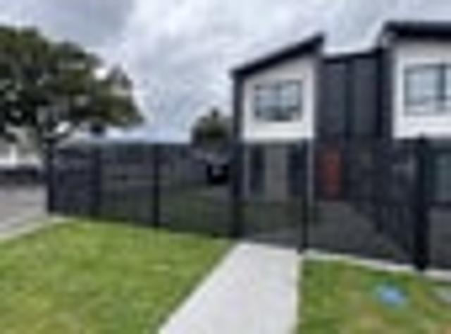 Townhouse for rent in Pauatahanui, Wellington