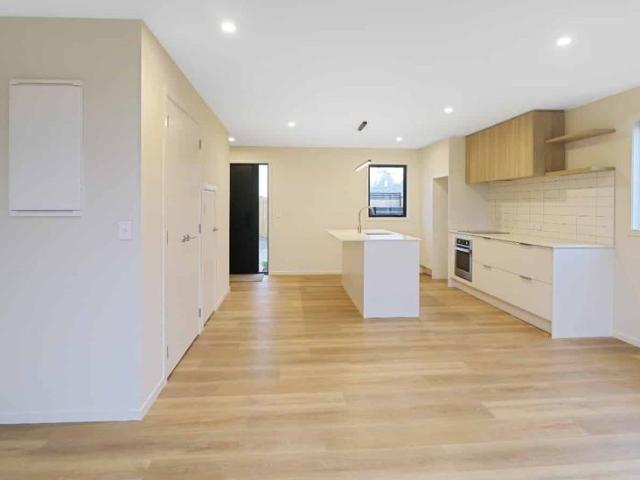 Townhouse for rent in Pauatahanui, Wellington