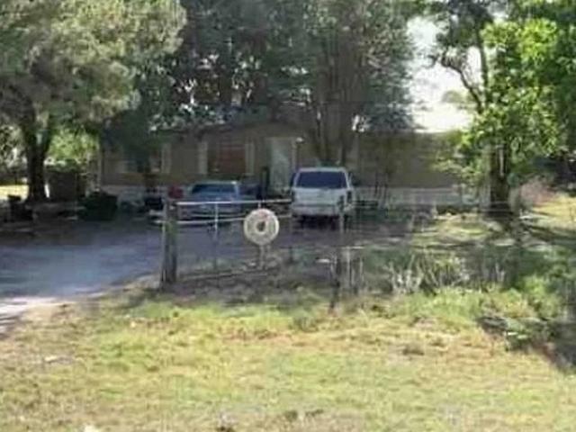 House for sale in Trenton, Florida