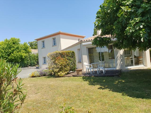 Maison vente à Saintes, Saint-georges-des-coteaux