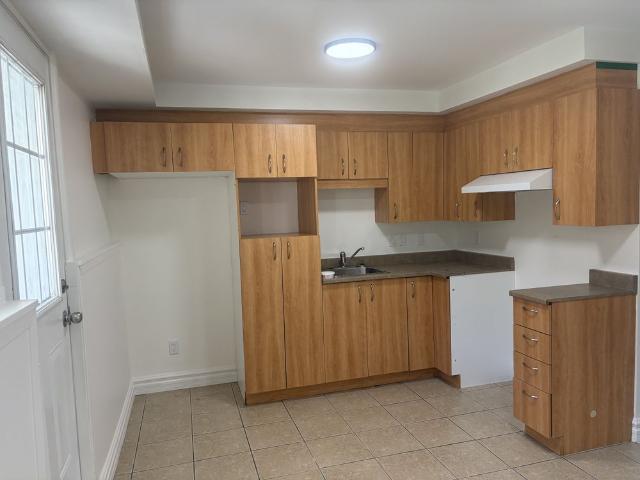 Apartment for rent in La Haute-Saint-Charles, Québec