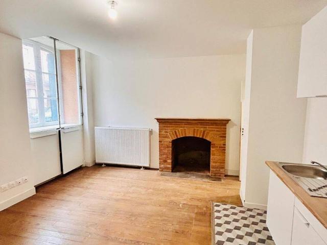 Studio location à Les Chênes, Montauban