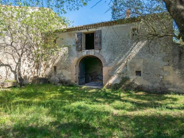 Maison vente à Nîmes, Uzès