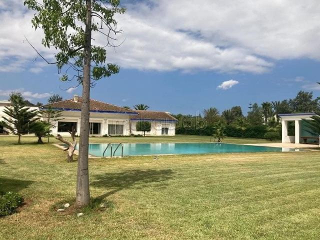 Villa vente à Bouskoura, Gharb-Chrarda-Beni Hssen