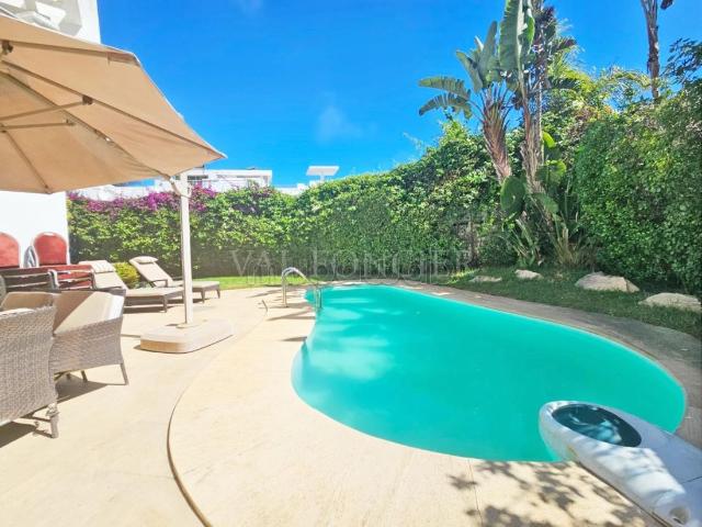 Villa vente à Anfa, Gharb-Chrarda-Beni Hssen