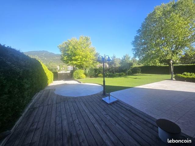 Maison vente à Castellane