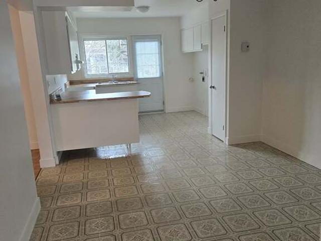 Apartment for rent in Laval-des-rapides, Quebec