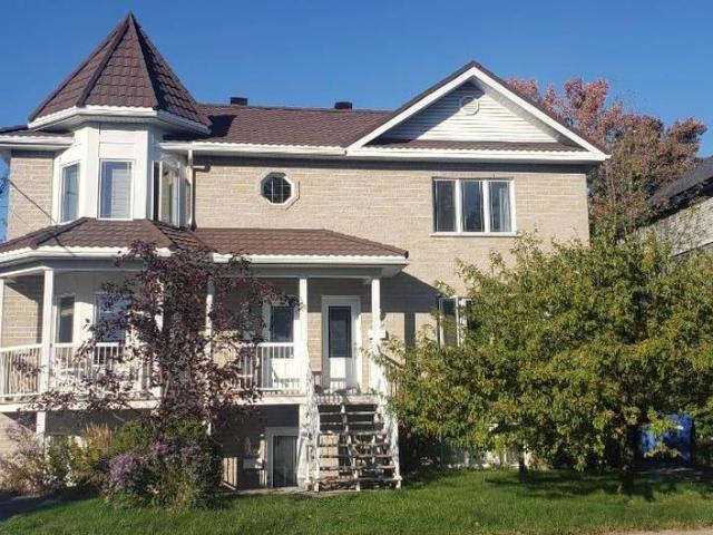 Apartment for rent in Vieux-Longueuil, Longueuil