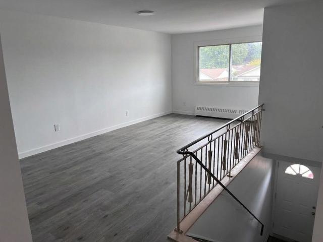 Apartment for rent in Pont-viau, Quebec