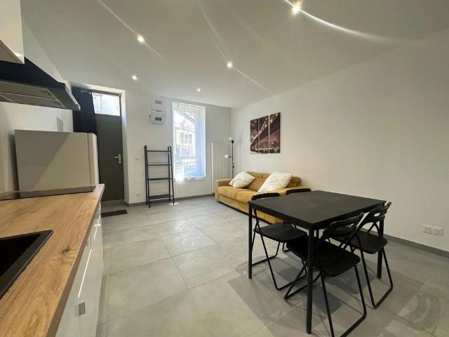 Studio location à Jonquières Centre, Martigues