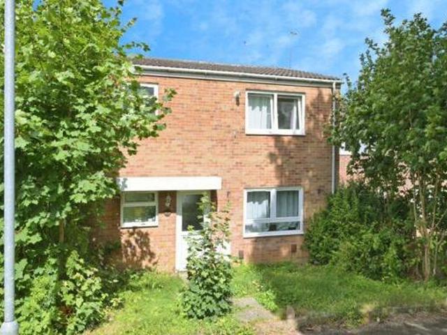 House for sale in Northampton, Northamptonshire