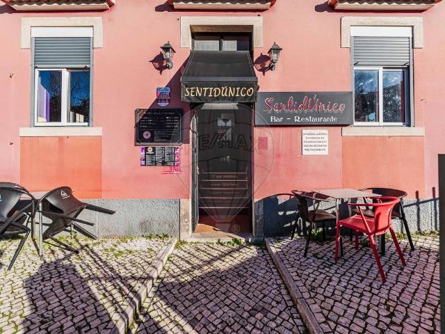Loja venda em Casal da Carregueira, Sintra