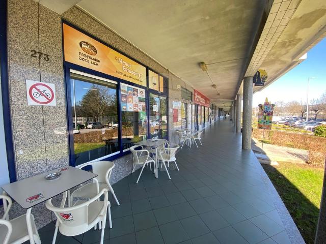 Loja venda em Felgueiras, Porto