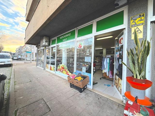 Loja venda em Guimarães, Braga