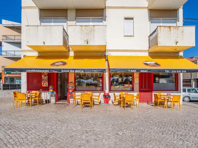 Loja venda em Santiago Dos Velhos, Lisboa