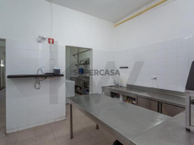 Armazém venda em Campo de Ourique, Lisboa