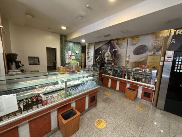 Armazém venda em Amadora, Lisboa