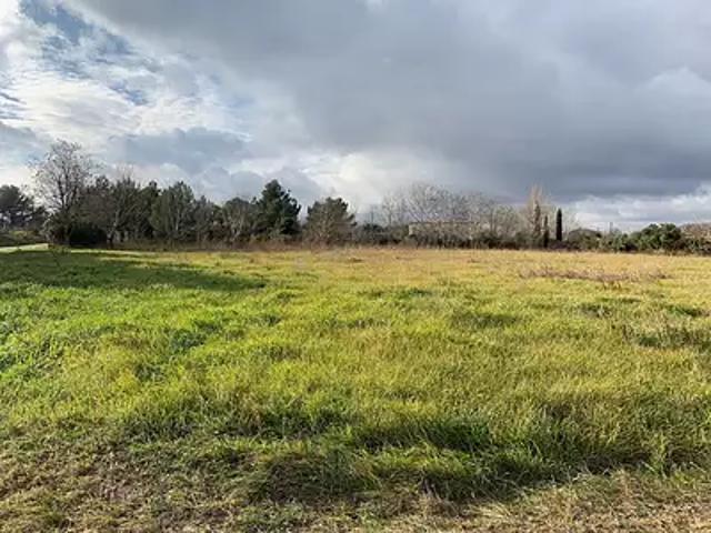 Terrain vente à France métropolitaine, Trets