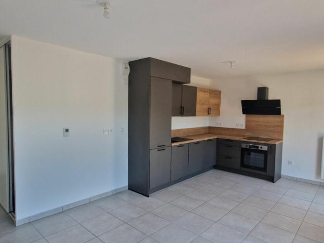 Appartement location à Lotissement Clos Siméon, Trets