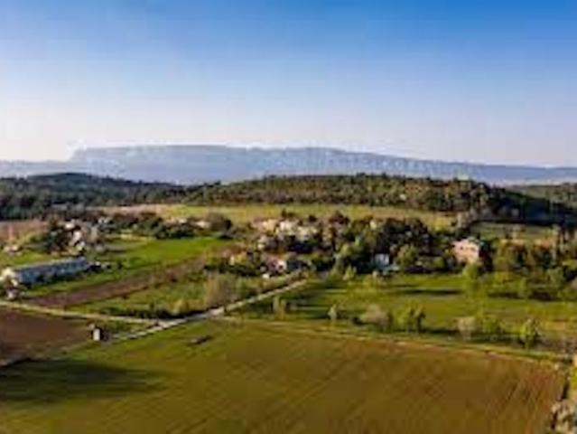 Terrain vente à France métropolitaine, Trets