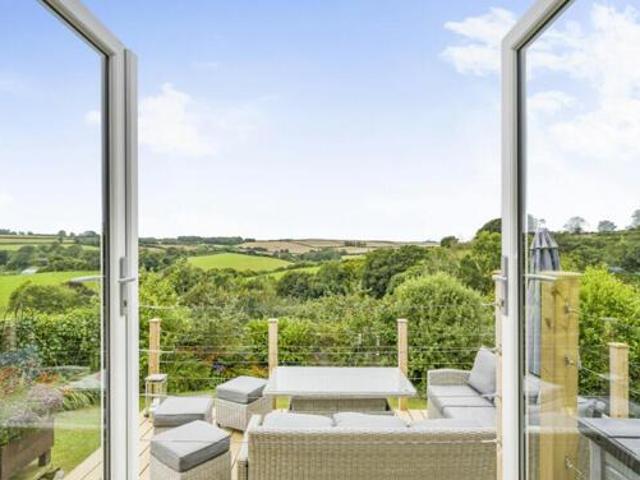 House for sale in Lamellion, Cornwall