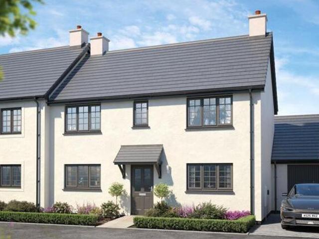 House for sale in Newquay, Cornwall