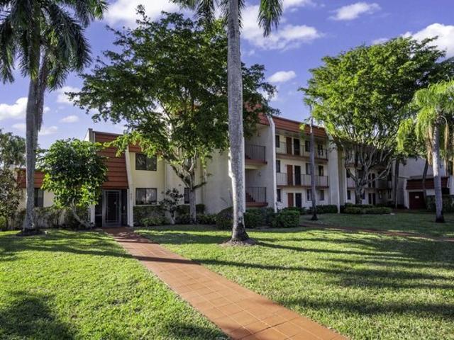 Condo for sale in Lake Worth