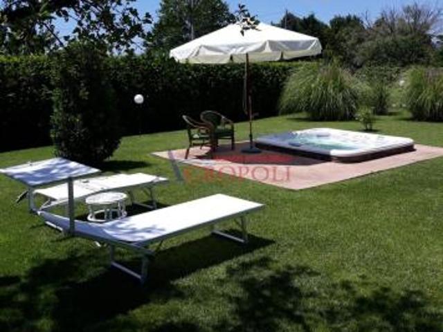 Villa Indipendente in vendita a Roma Capitale, Lazio