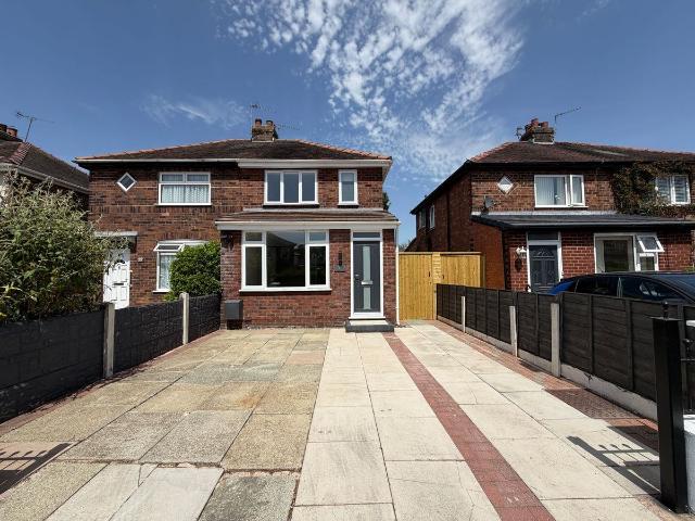 House for rent in Roby Mill, Lancashire
