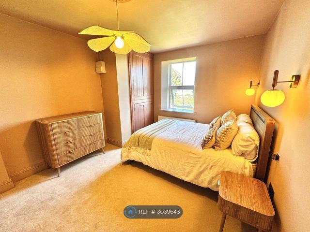 Room for rent in Redannick, Truro