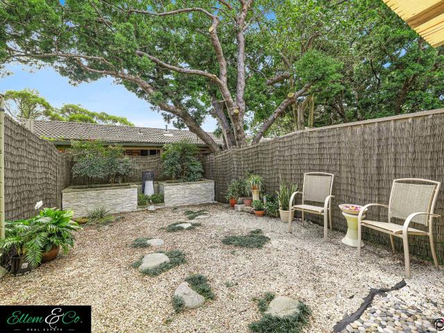 Townhouse for sale in Wollongong West, New South Wales