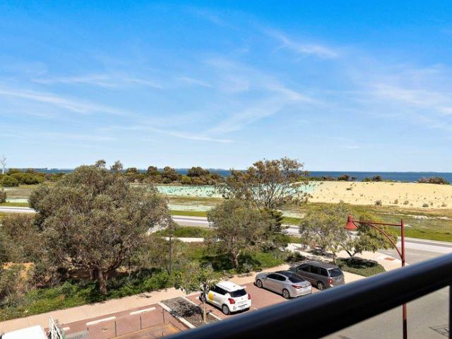 House for rent in North Coogee, Western Australia