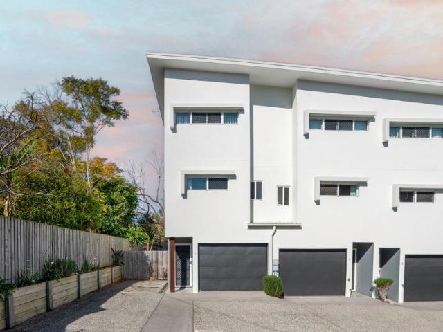 Townhouse for sale in Toombul, Queensland