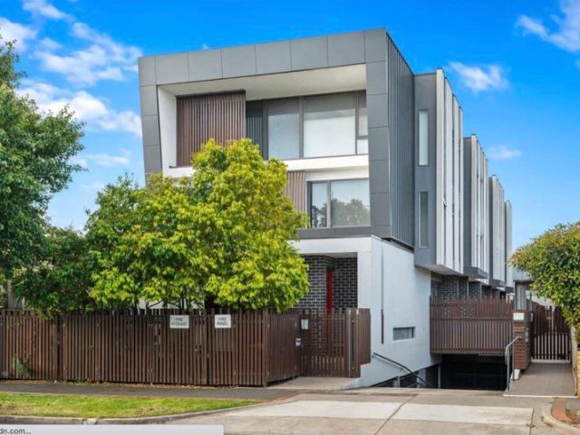 Townhouse for rent in Camerons Creek, Victoria