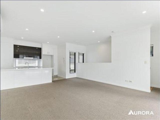 Townhouse for rent in Toombul, Queensland