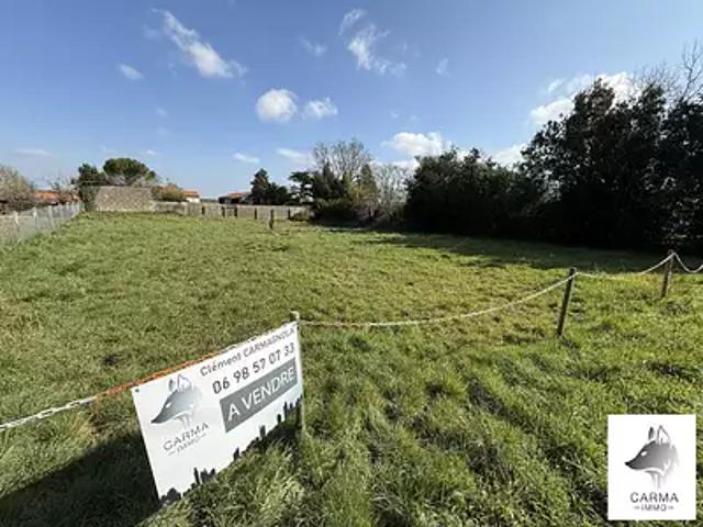 Terrain vente à Fontenay-le-Comte, Triaize