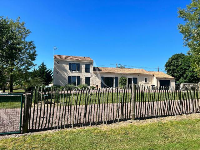 Villa vente à Fontenay-le-Comte, Triaize