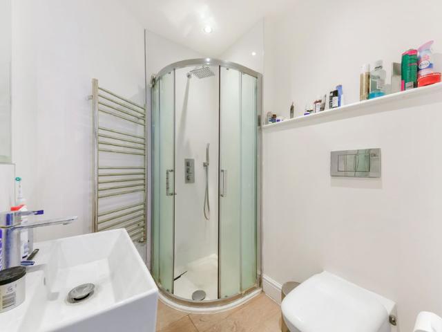 Apartment for rent in London, Isle Of Man