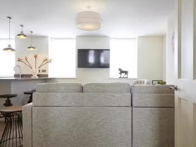Apartment for rent in Spike Island, Feckenham