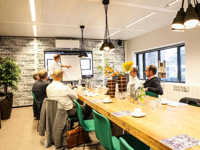 Bedrijfspand te huur in Oost, Amsterdam