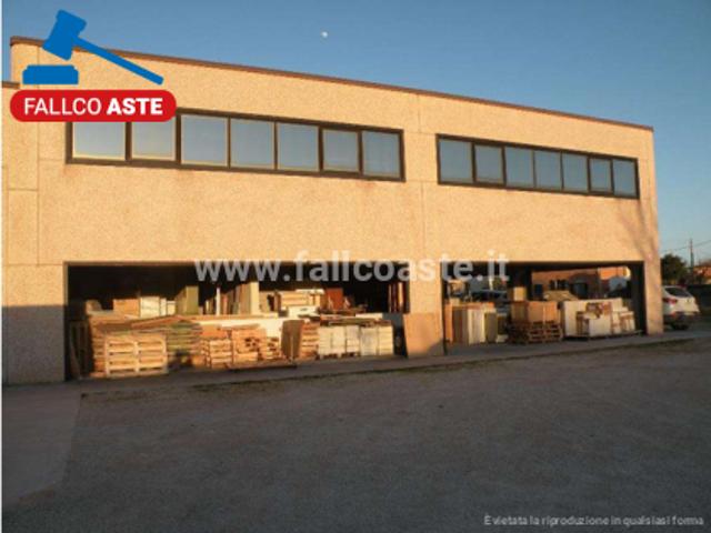Capannone in vendita a Foenna, Torrita di Siena