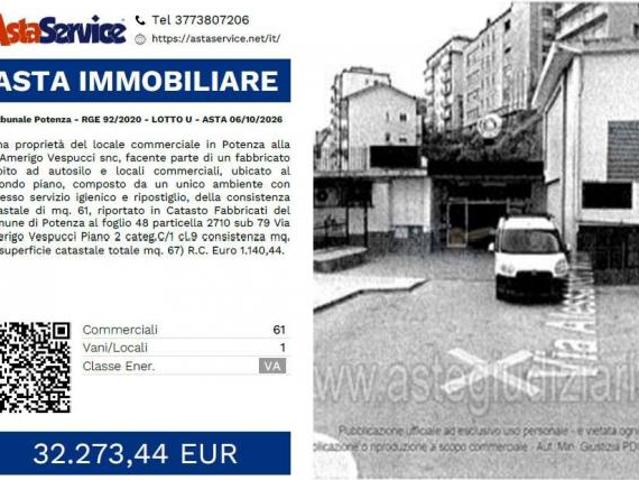 Locale Commerciale in vendita a Potenza, Basilicata