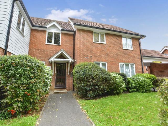 Apartment for rent in Navestock Side, Essex