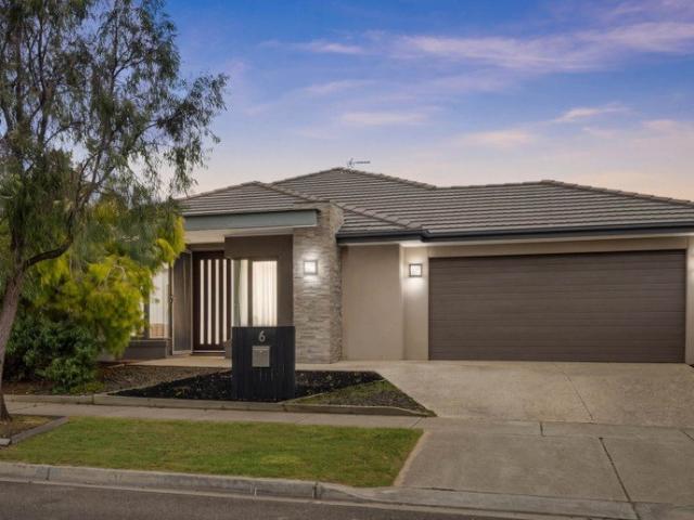 House for sale in Warralily Coast, Geelong