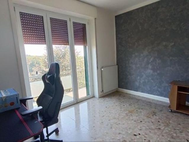 Appartamento in affitto a Vedano Olona, Varese
