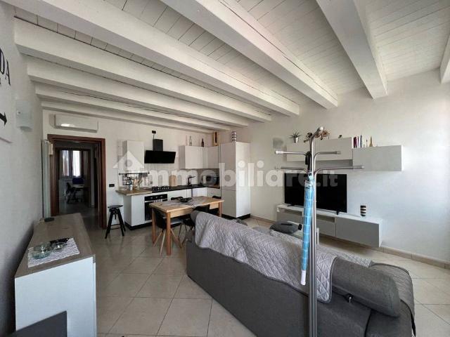 Appartamento in affitto a Borgo Dolomiti, Adria