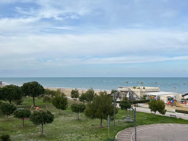 Appartamento in affitto a Roseto Degli Abruzzi, Abruzzo
