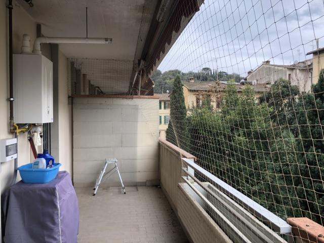 Appartamento in affitto a Quartiere 4, Firenze