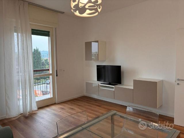 Appartamento in affitto a Arona, Novara