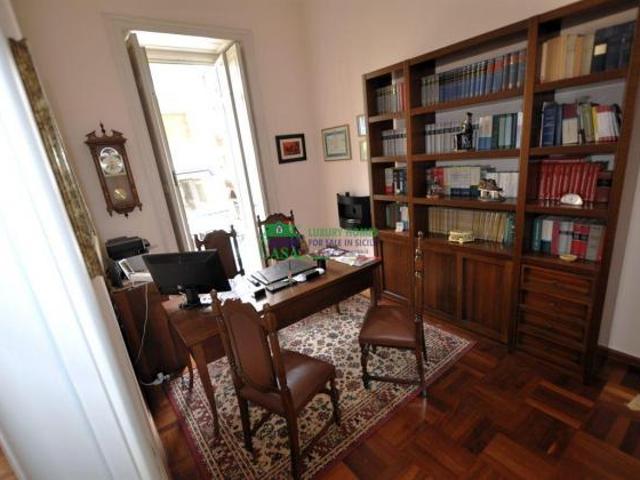 Ufficio in affitto a Ragusa